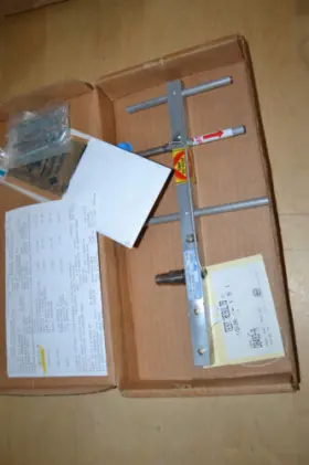 Db493-a Decibel Model 8db 806-866mhz Directional Base Radio Yagi Antenna