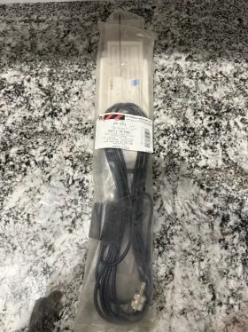 Ap-453 Motorola Ap453 - Pctel 440-470 Mhz 1/2 Wave Glass Mount Antenna New